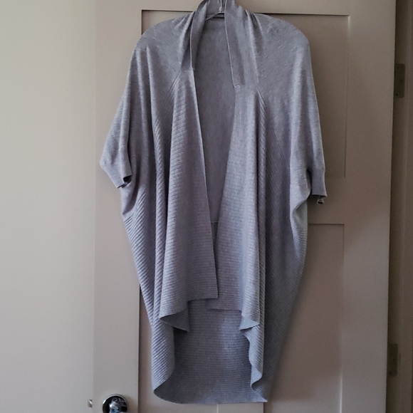 Kerisma versatile grey 2 way sweater. Size M/L. - Picture 3 of 5